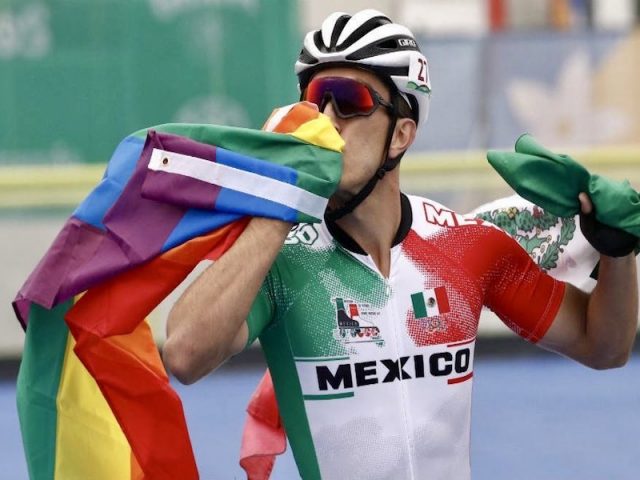 Jorge Luis Martínez, el mexicano que ondeó la bandera LGBT en los Juegos Panamericanos: “Soy gay y estoy muy orgulloso de poder decirlo”